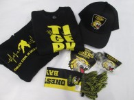 28-f40-kinder-fan-set-7-tlg-neu-pullover-gr-122-128-hoodie-gr-122-128-basecap-autoschal-2x-aufkleber-anhaenger-3655-1.jpg