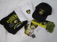28-f42-kinder-fan-set-7-tlg-neu-t-shirt-gr-122-128-hoodie-gr-122-128-basecap-autoschal-2x-aufkleber-anhaenger-3658-1.jpg
