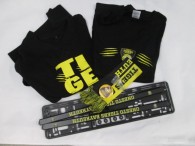 28-f49-fan-set-5-tlg-neu-pullover-gr-s-t-shirt-gr-s-autoschal-kennzeichenhalter-flaschenoeffner-3670-1.jpg