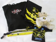 46-f101-1-fan-paket-6-tlg-hoodie-gr-3xl-teddybaer-flagge-schluesselband-mini-shirt-nr-87-junemann-stulpen-nr-66-3832-1.jpg