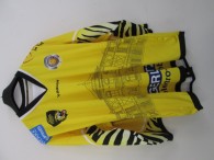 46-f58-1-fan-spieler-trikot-gr-xl-nummer-4-hueserich-gelb-getragen-3789-1.jpg